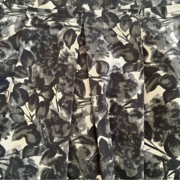 Piazza Sempione Grey Floral Sleeveless Fit and Flare Dress 44(8) - Picture 8 of 10